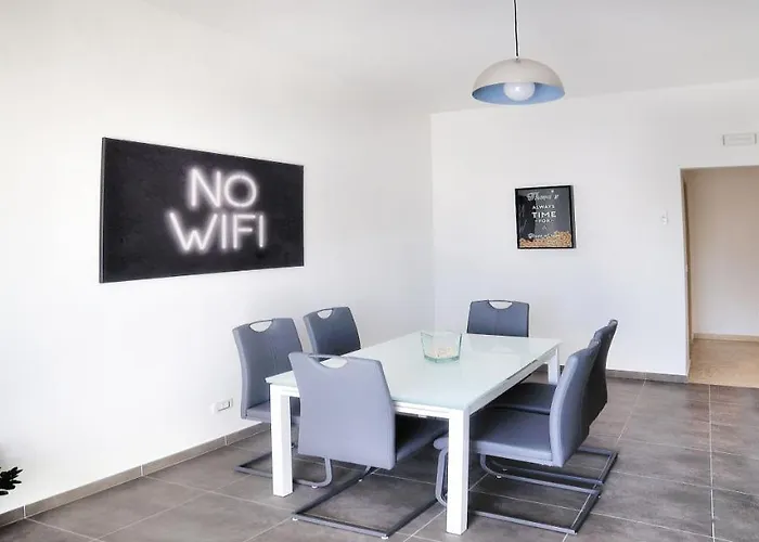 Donna Maria Bed and Breakfast